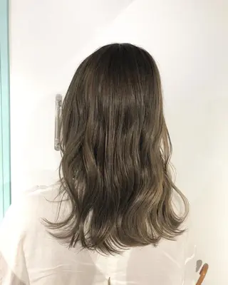 ミディアム カラー 🍊新宿南口🍊 ERINAのヘアスタイル