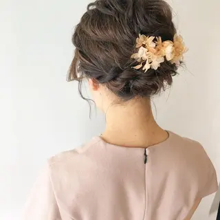 セミロング ヘアアレンジ 梅田 千亜希のヘアスタイル