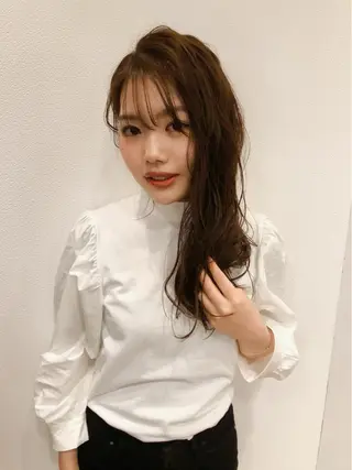ロング カラー 岡田 拓也のヘアスタイル