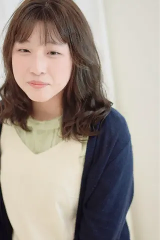 ミディアム 石沢 知康のヘアスタイル