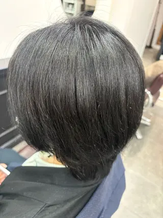 ショート カラー 渡邊 美優のヘアスタイル