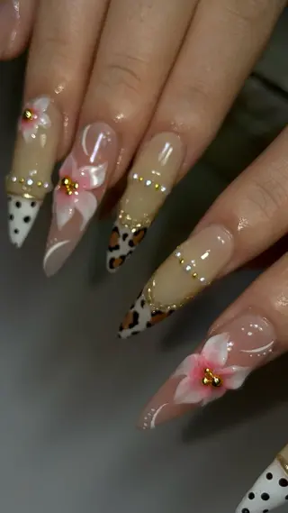 ネイル Ri-e's nailのネイルデザイン