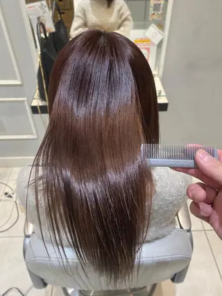 セミロング 美髪矯正透明感カラー 江川　和輝のヘアスタイル