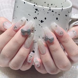 ネイル Queens テイのネイルデザイン