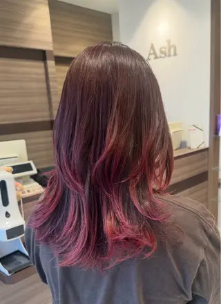 ミディアム 【複雑履歴ブリーチ】 中村　玲仁のヘアスタイル