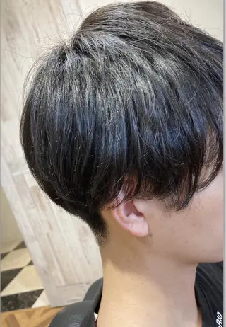 ショート メンズ 佐藤 睦月のヘアスタイル