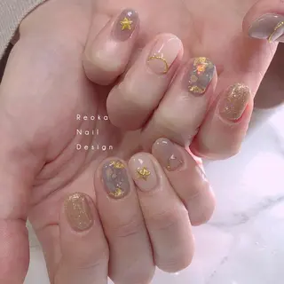 ミディアム ネイル Blowe ニュアンスのネイルデザイン