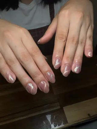 ネイル ユリ🎀長さだし/ パラジェル/持ち込みのネイルデザイン