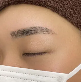 メンズ アイブロウ 𝑯𝑰𝑵𝑨🎀 Felice越谷のマツエク・マツパデザイン