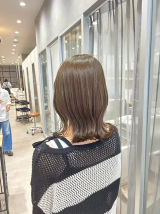 ミディアム "今"だけでない美髪 KOTOMIのヘアスタイル