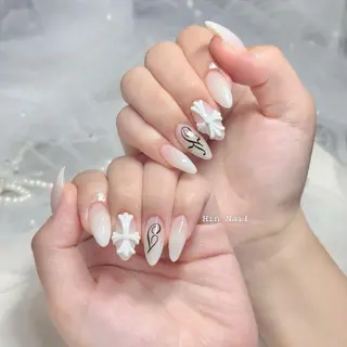 ネイル Hin Nailのネイルデザイン