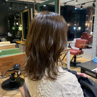セミロング 渡邉 彩愛のヘアスタイル