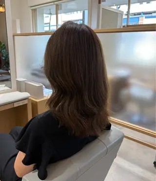 セミロング カラーモデル募集中 🍀 上地 虹奈のヘアスタイル