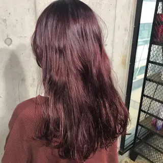 ミディアム カラー パーマ ヘアアレンジ キッズ ネイル マツエク・マツパ サロンドミルク 渋谷高比良のヘアスタイル