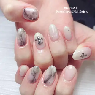 ミディアム ネイル 🐾enen style 🐾のネイルデザイン