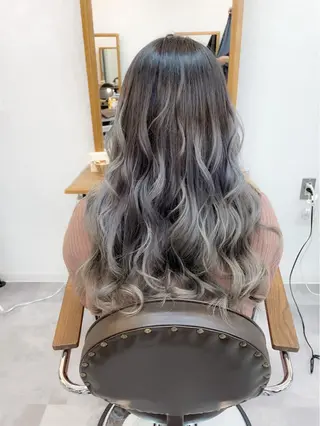 セミロング カラー Luxbe hakataのヘアスタイル
