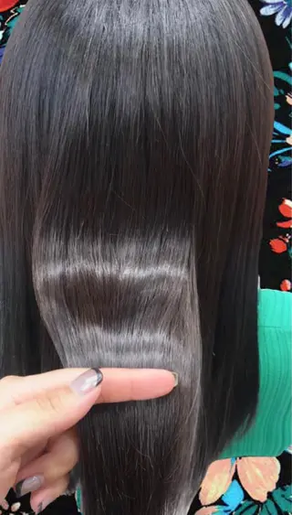 セミロング MANAMI 🥀ウルフカットのヘアスタイル