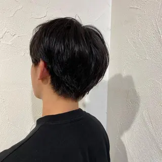 ショート カラー マルヤマ リナの眉毛・アイブロウイメージ