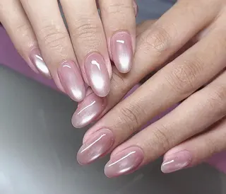 ネイル Pure&Rich Nailのネイルデザイン