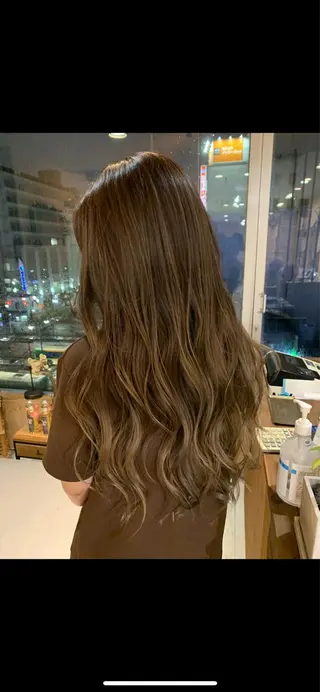 カラー ハイトーン belle ナホのヘアスタイル