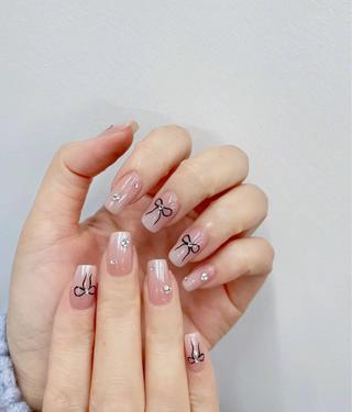 ネイル エリ🫧 nail池袋東口のネイルデザイン