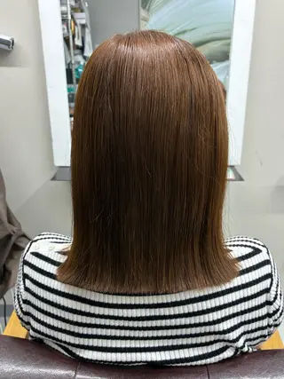 ショート カラー 小泉 陽のヘアスタイル