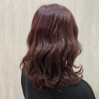 セミロング カラー 🫧透け感⋆艶髪💎 山口アヤカのヘアスタイル