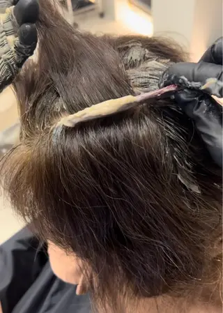 カラー レイヤーカット 小飯田　武斗のヘアスタイル