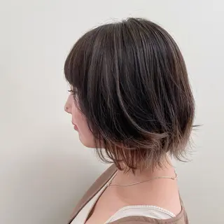 ショート カラー 澤田 彩香のヘアスタイル