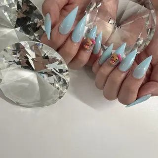 ネイル lavia🖤 ayumiのネイルデザイン