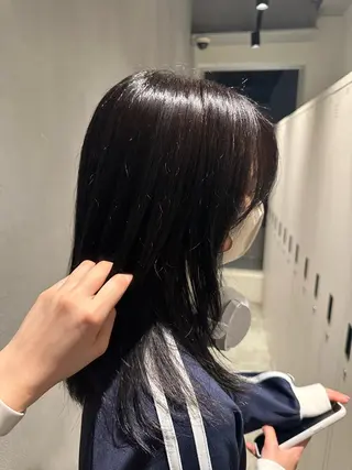 セミロング 丸山 心 / 艶カラーのヘアスタイル