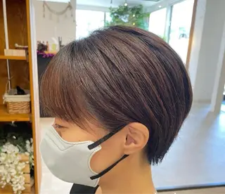 ショート misato 💜🖤　フラムのヘアスタイル