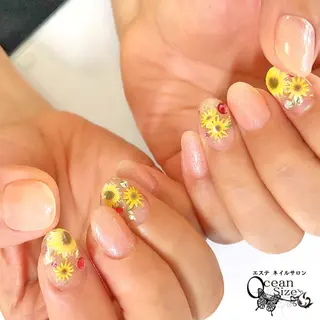 ネイル 宮森 貴子のネイルデザイン