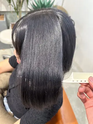 カラー naoya .のヘアスタイル