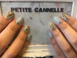 ミディアム ネイル Petite Cannelleのネイルデザイン