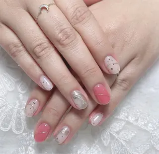 ネイル AURA NAIL 🌟鶴見店のネイルデザイン