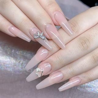 ネイル Queens テイのネイルデザイン