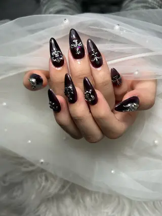 ネイル 🌈 Laule'aのネイルデザイン