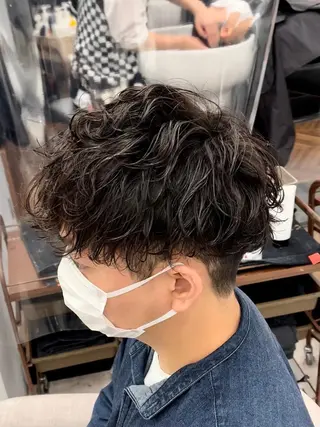 メンズ 京都河原町 メンズパーマ助川龍哉のヘアスタイル