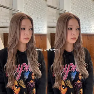 ロング ⭐️ダブルカラー⭐️ ｼｭﾝ⭐️のヘアスタイル