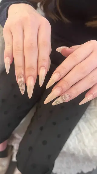 ネイル Nail salon Rhonaのネイルデザイン