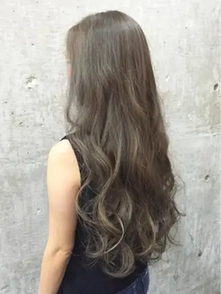ロング カラー パーマ ヘアアレンジ 大阪レミーエクステ チビ編み込みのヘアスタイル