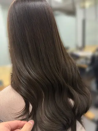 ロング RYOSUKE 梅田のヘアスタイル