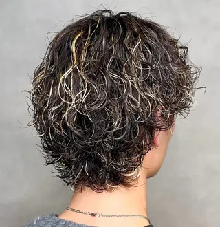 カラー メンズ 長谷川 慈英のヘアスタイル