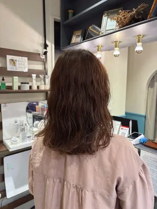 ミディアム 河野 穂香のヘアスタイル