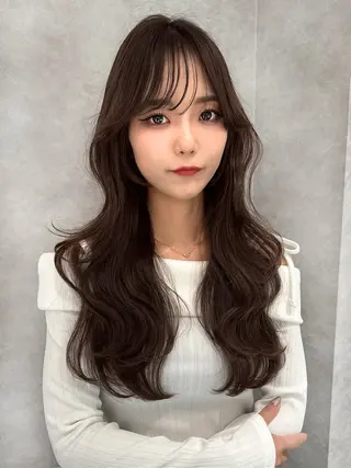 セミロング カラー 木屋元一/透明感 /前髪/レイヤーのヘアスタイル