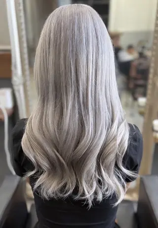 カラー 🩶渡邉 優杏🩶のヘアスタイル