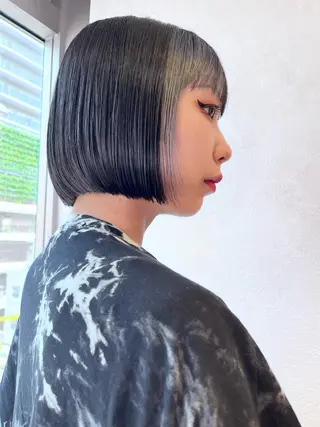 ショート カラー 木元 瑛✂︎ボブのヘアスタイル