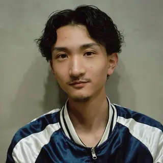 メンズ カネガエ ユウヤのヘアスタイル