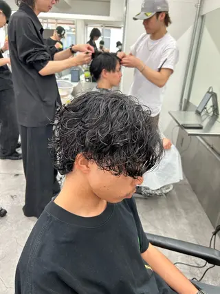 パーマ メンズ パーマ支持率No.1 ❤️‍🔥安成弾のヘアスタイル